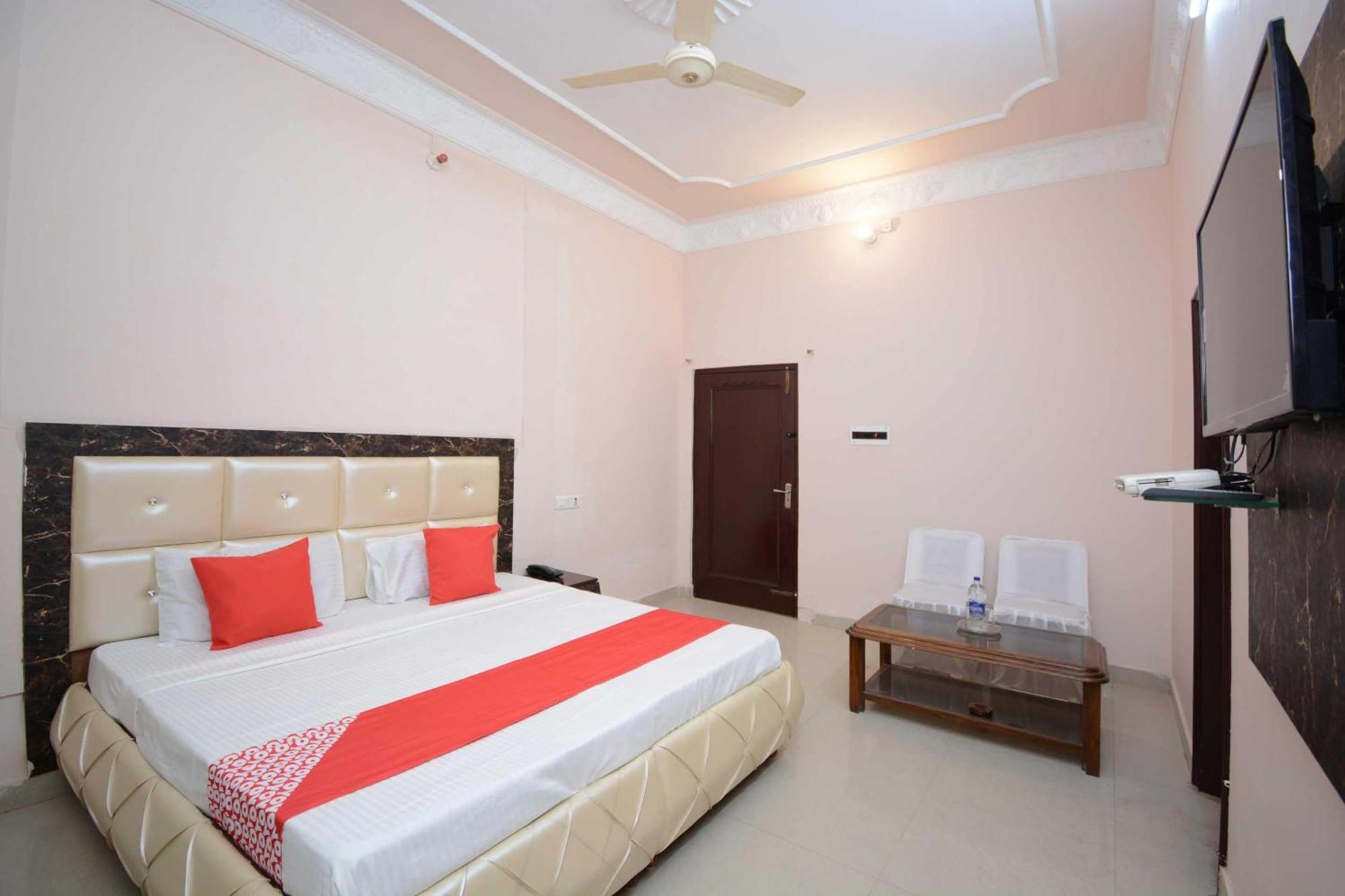 Hotel Asia Palace Pathānkot Exteriér fotografie