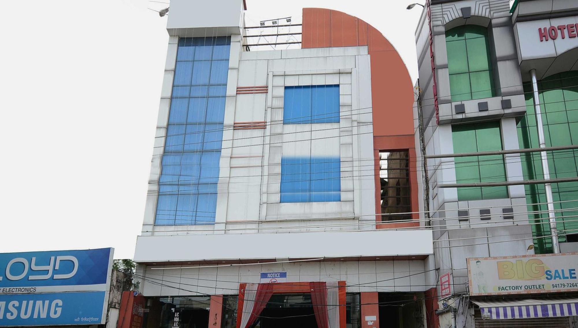 Hotel Asia Palace Pathānkot Exteriér fotografie