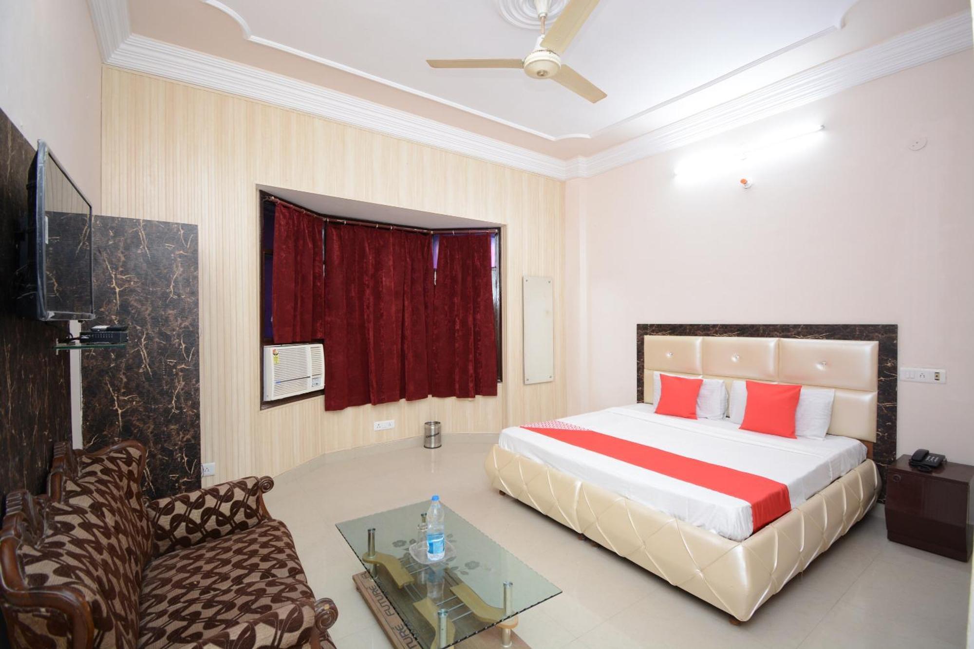 Hotel Asia Palace Pathānkot Exteriér fotografie